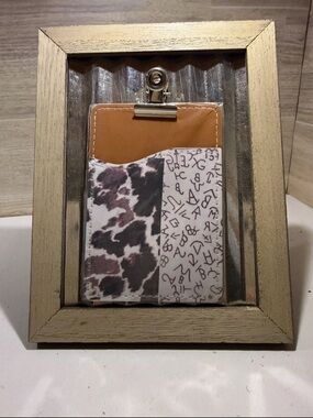 Women's Tan and Patterned Card Wallet